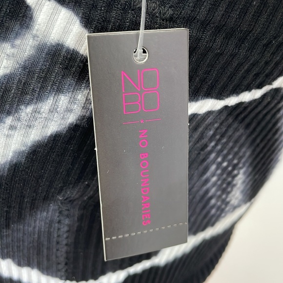 NWT • Black/White Tie Dye Tube Top with Straps - Picture 4 of 11